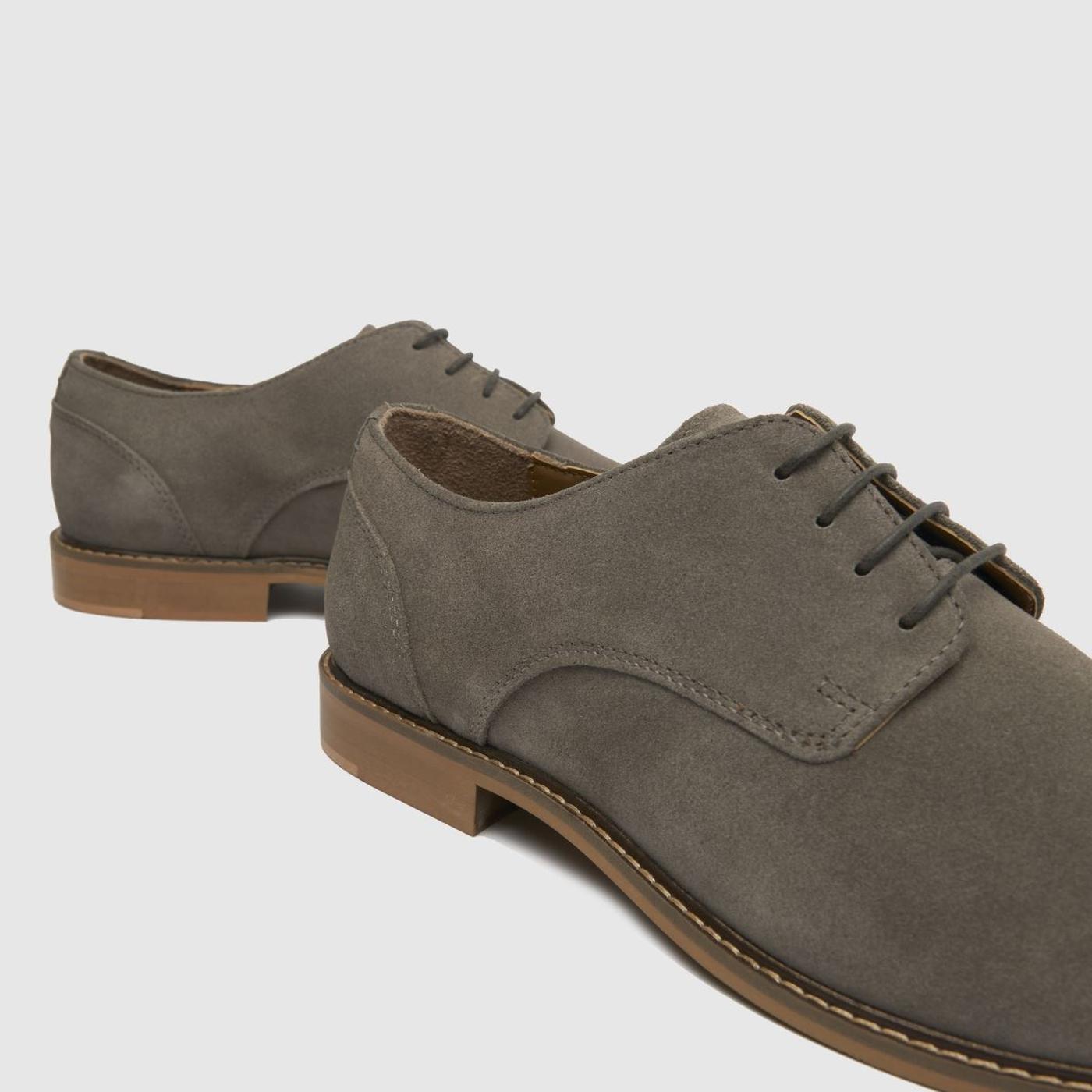 Ruben Suede Derby in Grey