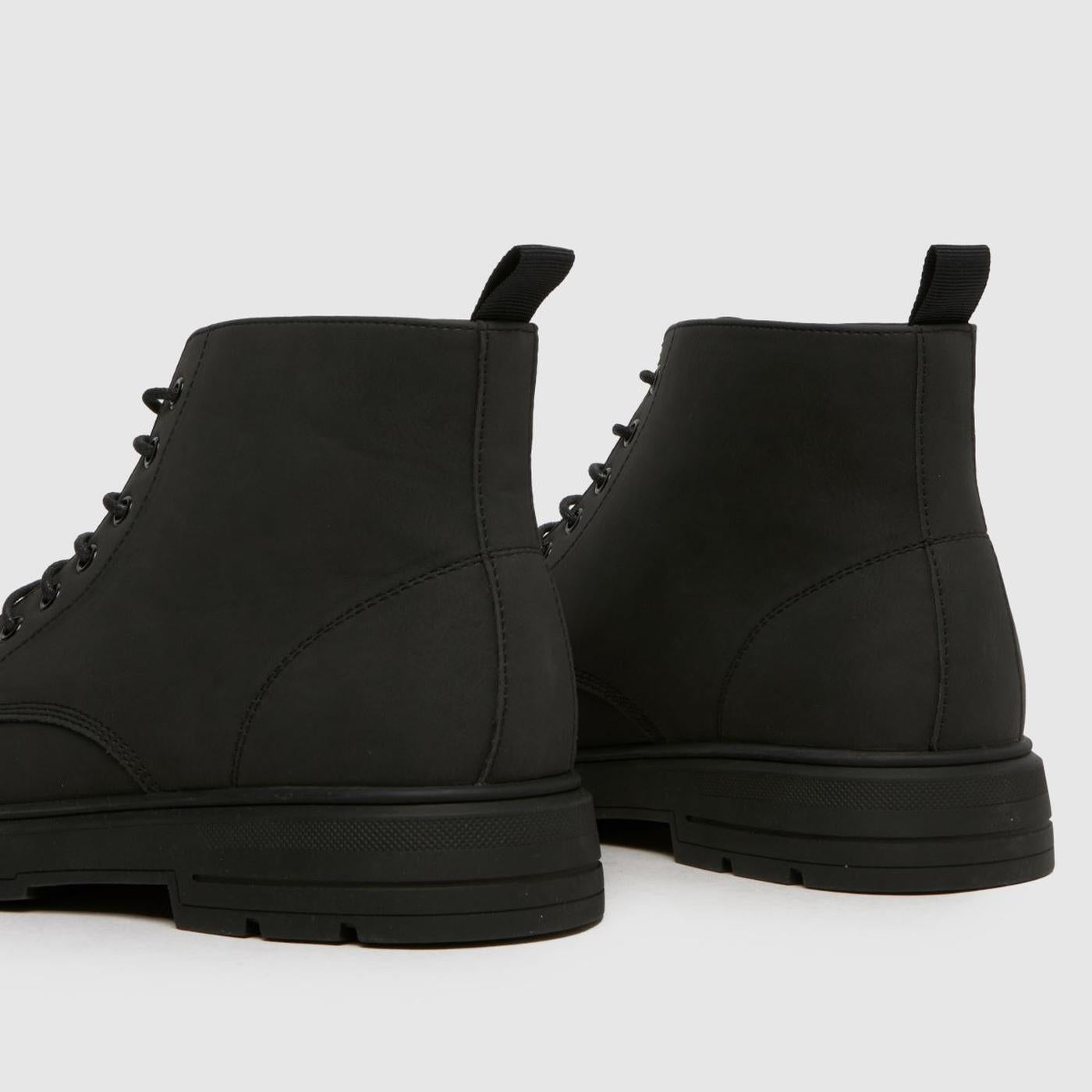 Grey Chukka in Black