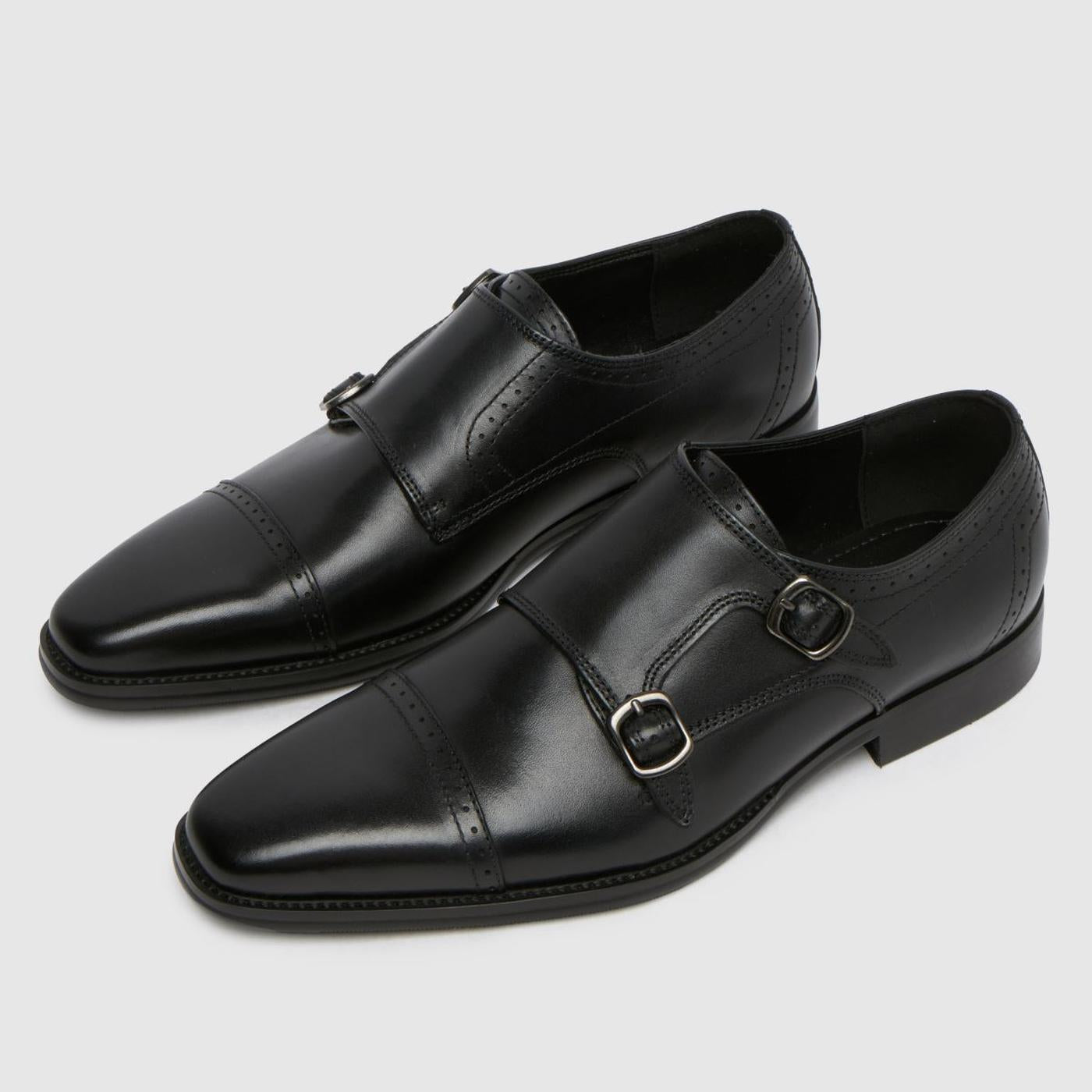 Ronaldo Monk in Black