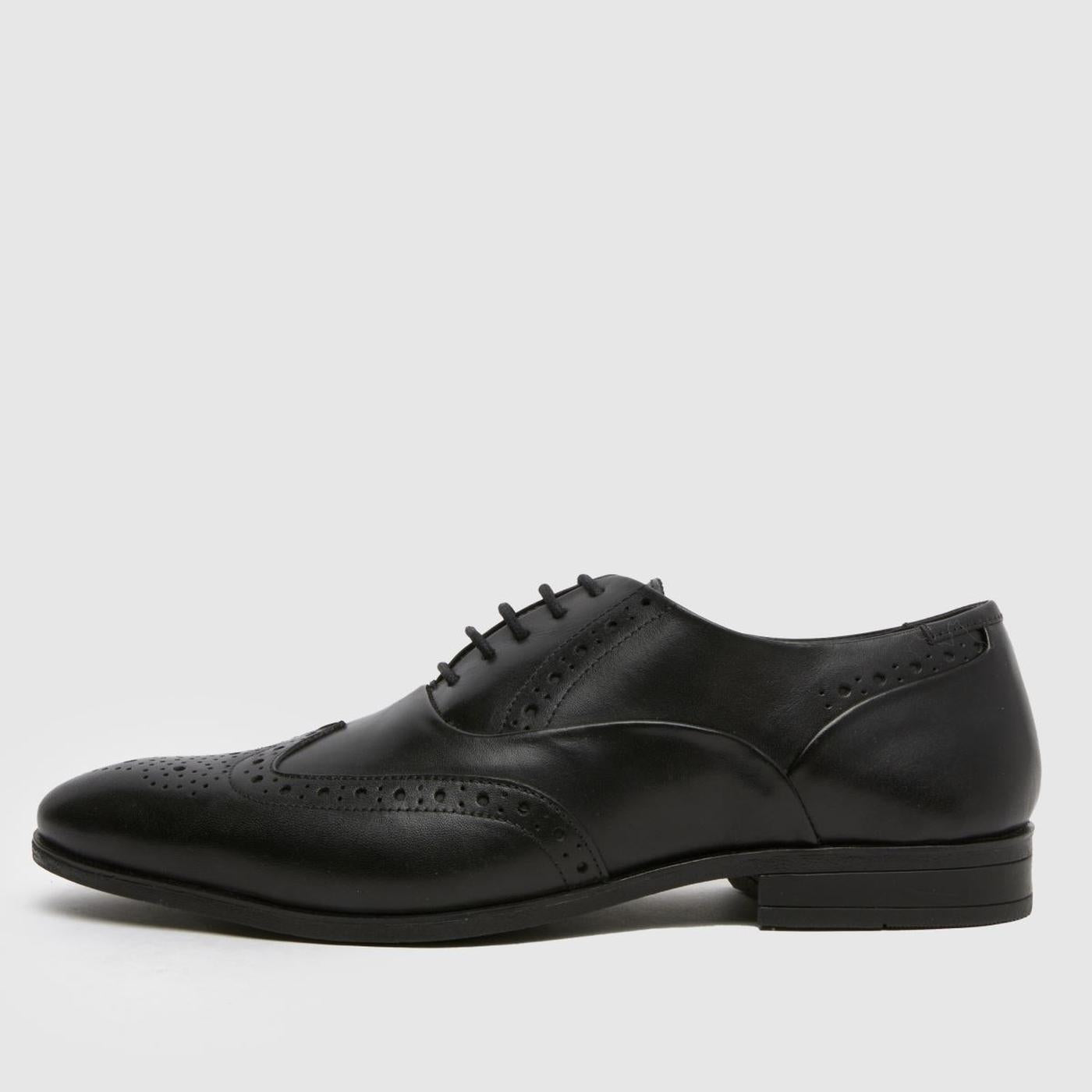Row Leather Brogue in Black