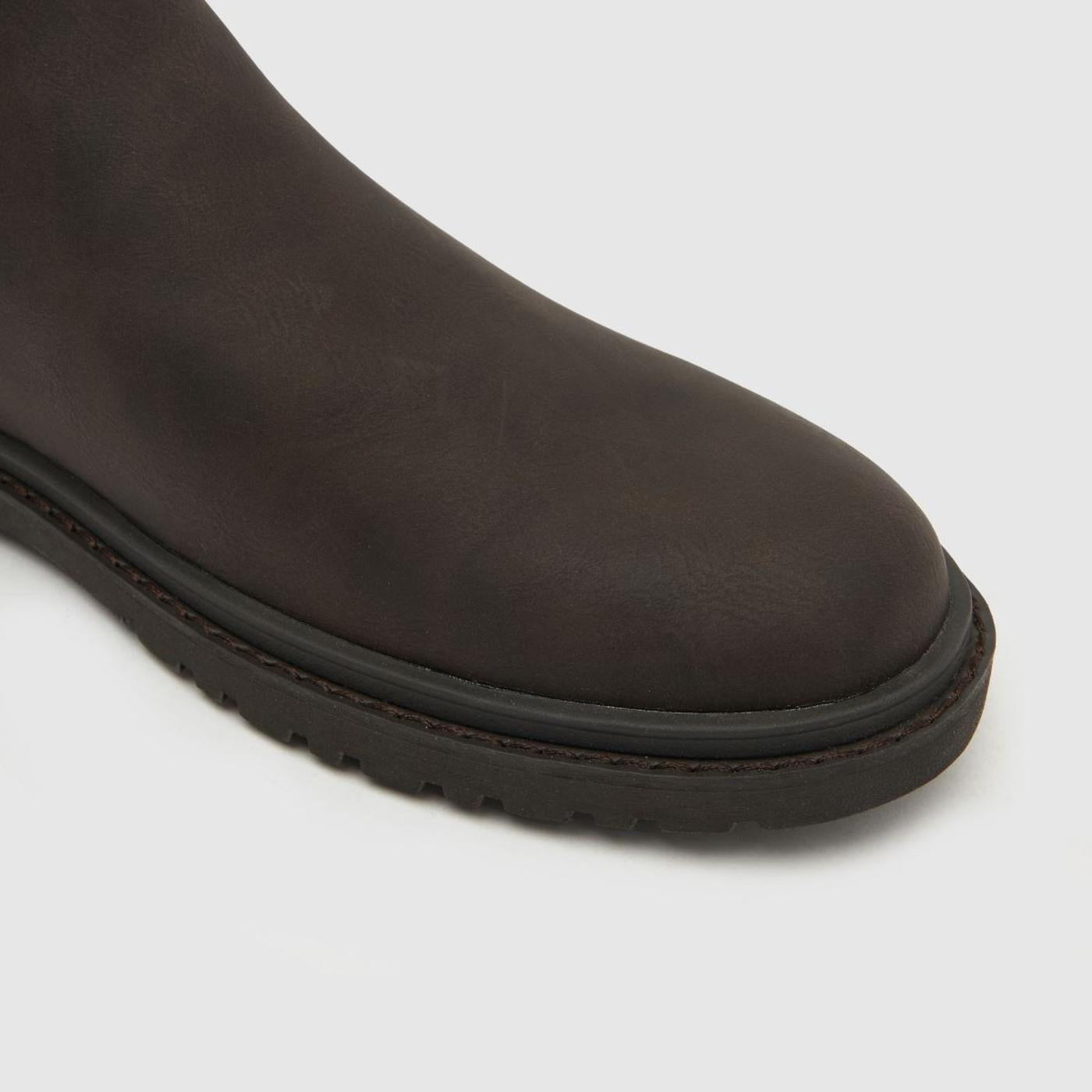 David Chelsea in Brown
