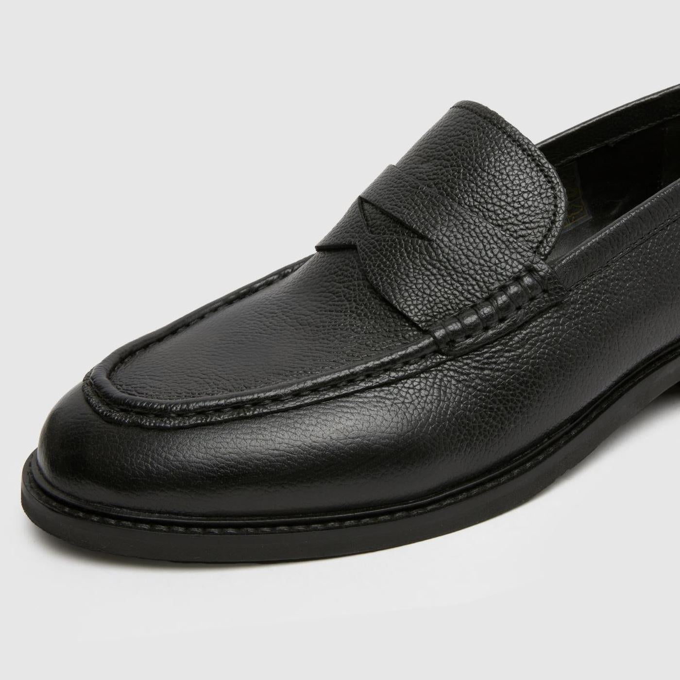 Rhodes Leather Loafer in Black