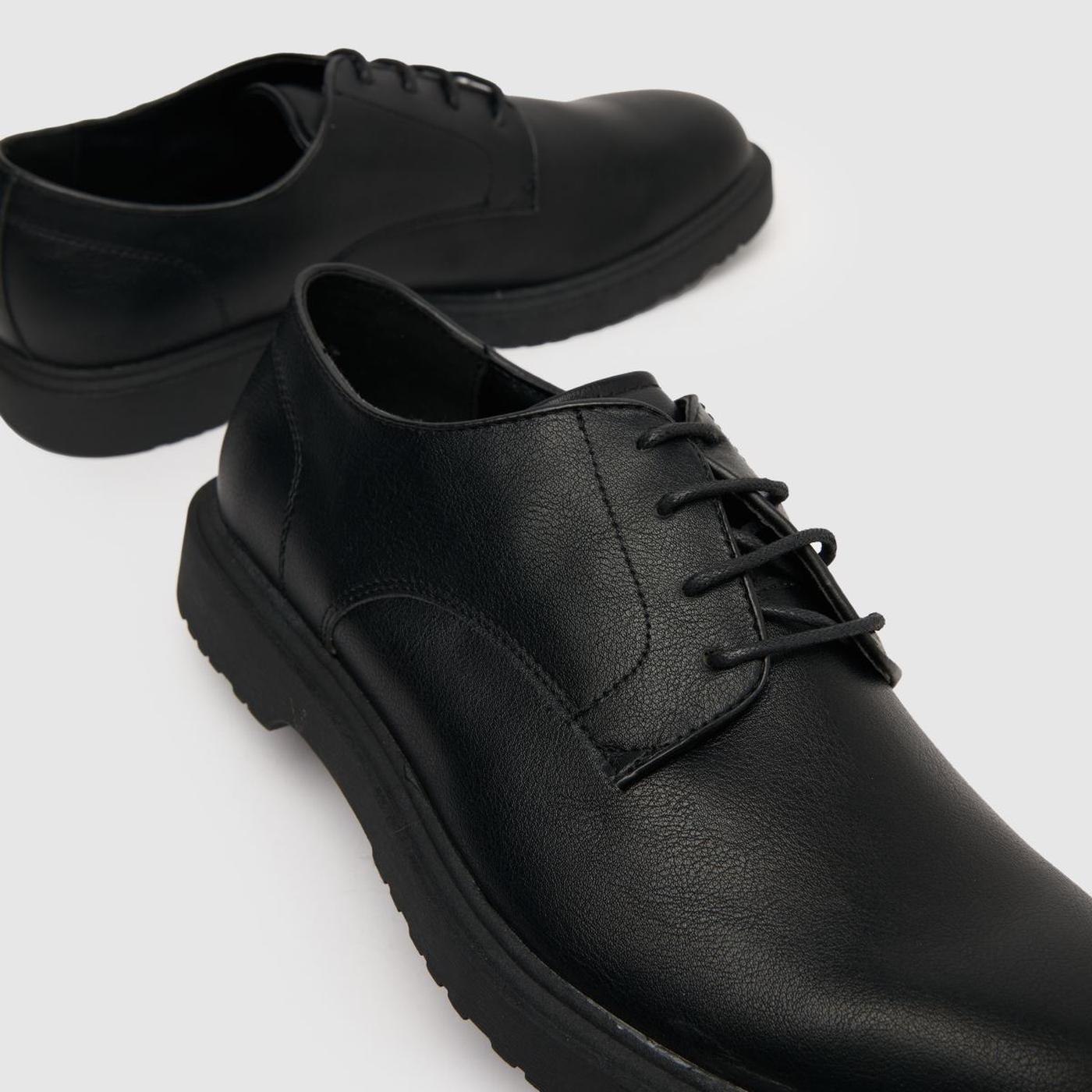 Peter Lace Up in Black