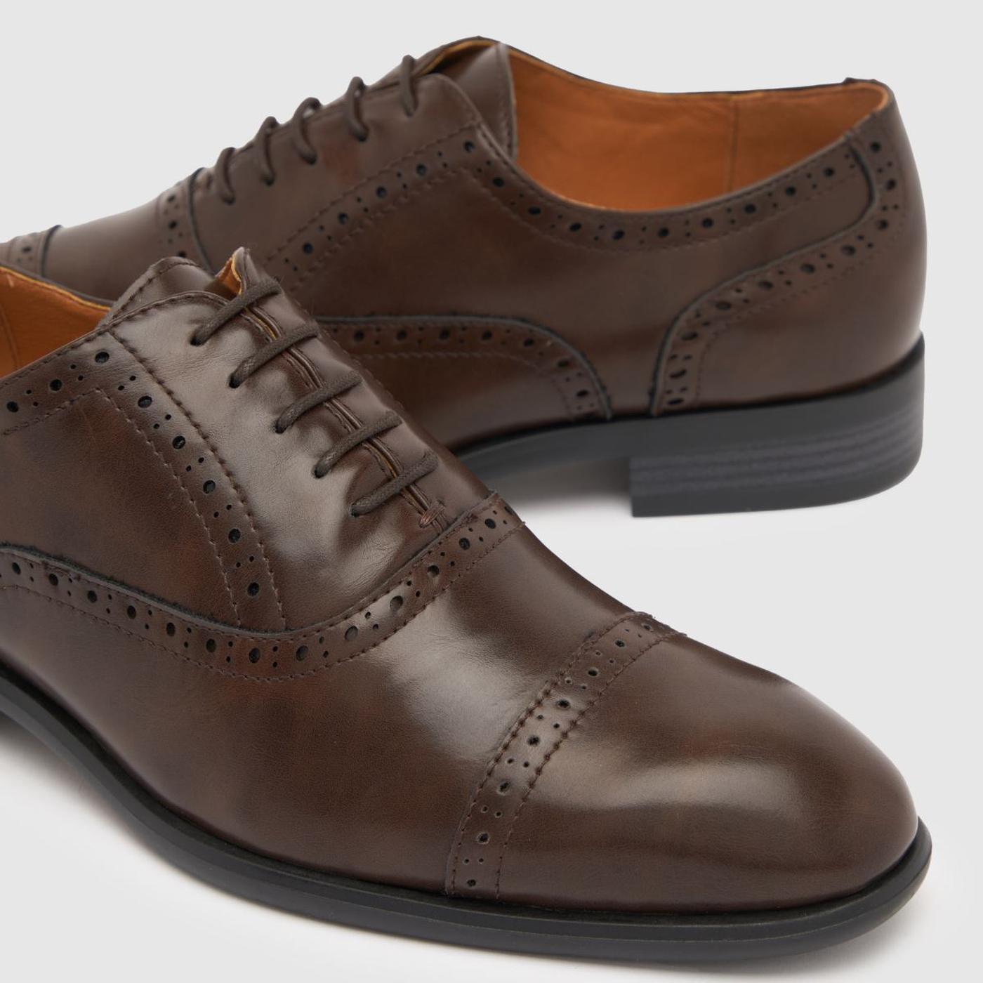 Ronan Square Toe Brogue in Brown