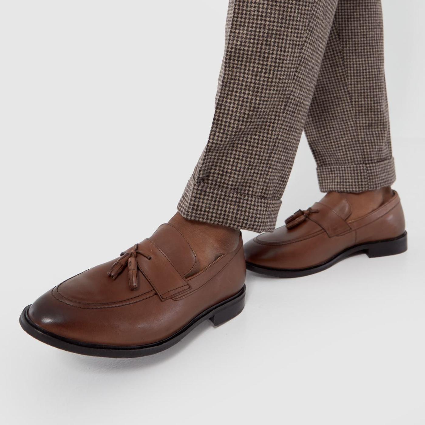 Raheem Tassel Loafer in Brown