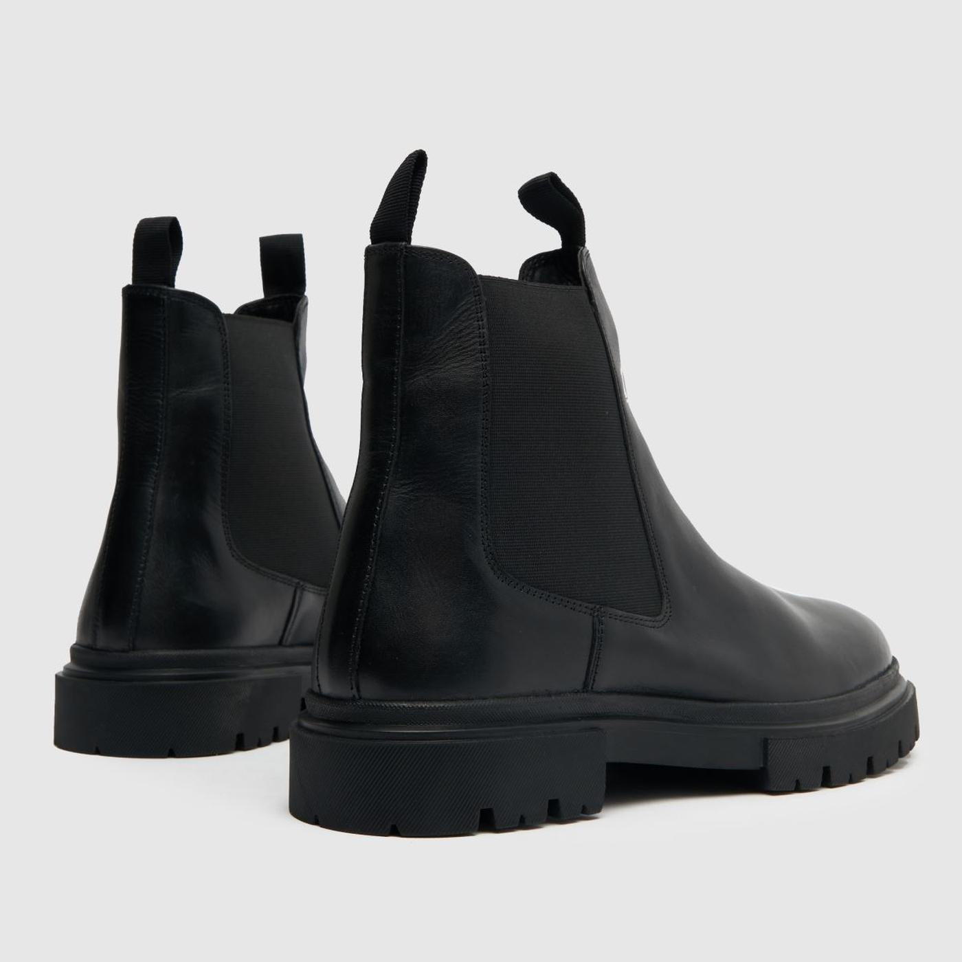 Duke Chelsea in Black