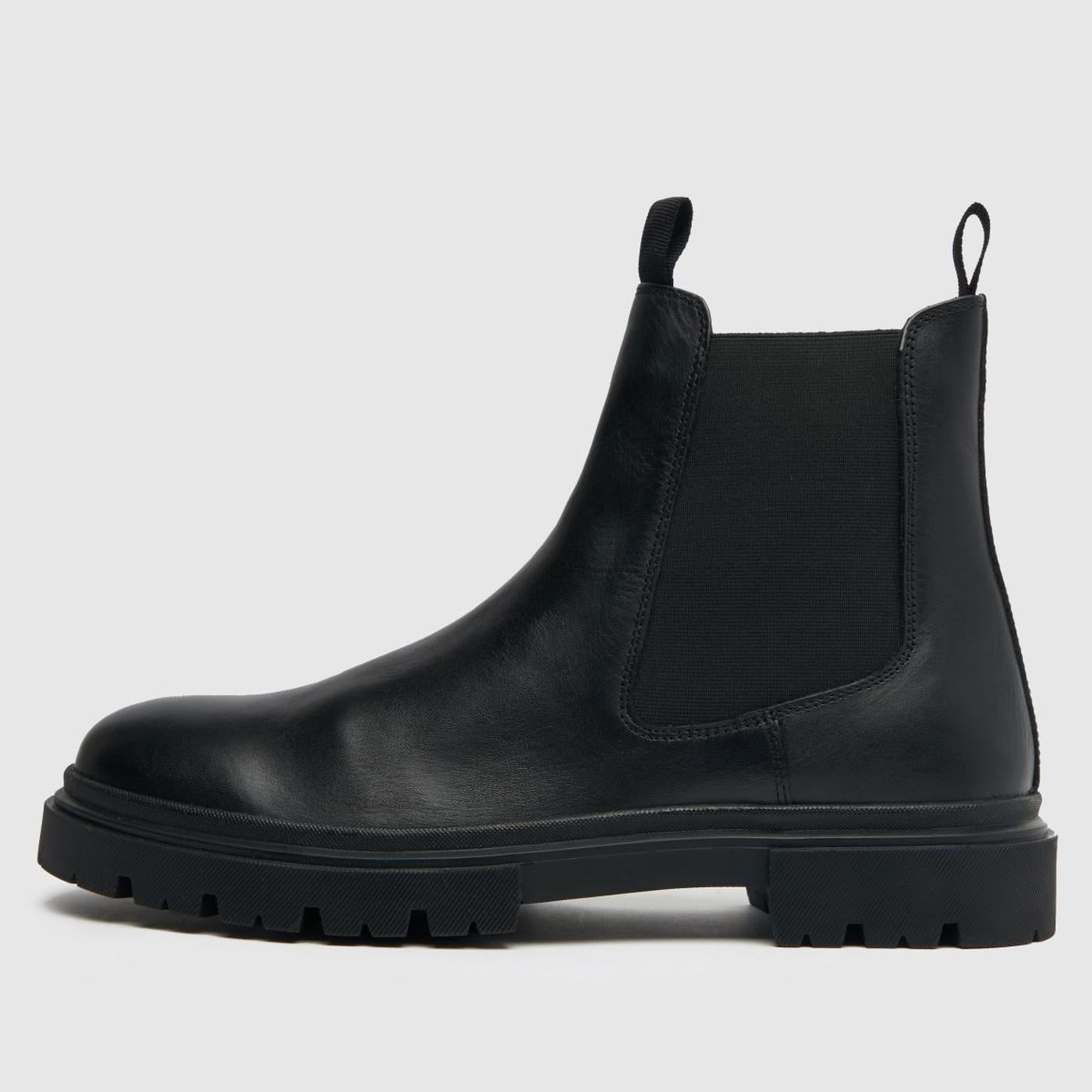 Duke Chelsea in Black