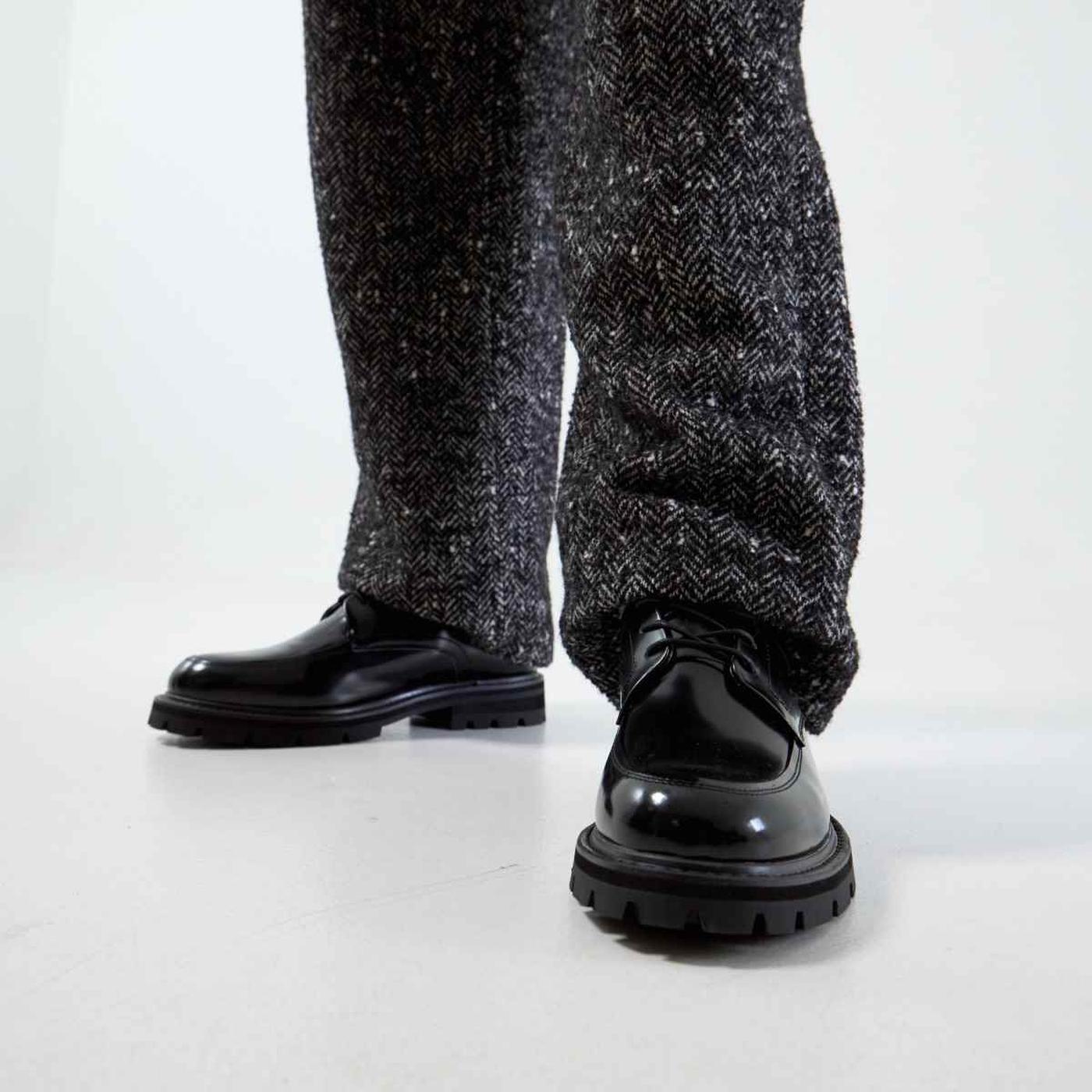 Pascal Leather Lace Up in Black