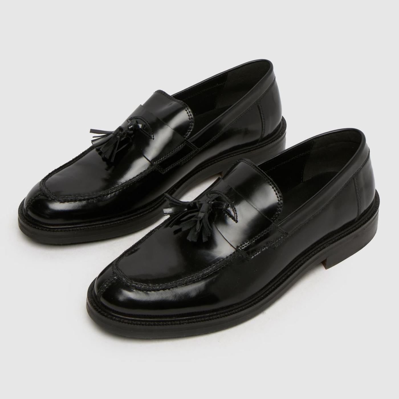 Rise Leather Tassel Loafer in Black