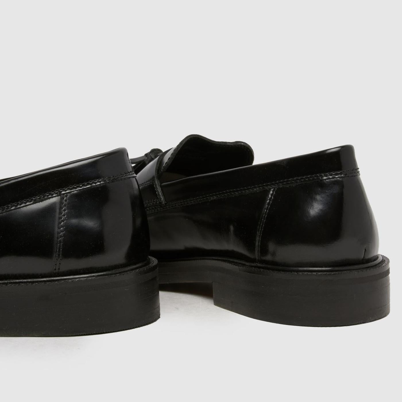 Rise Leather Tassel Loafer in Black