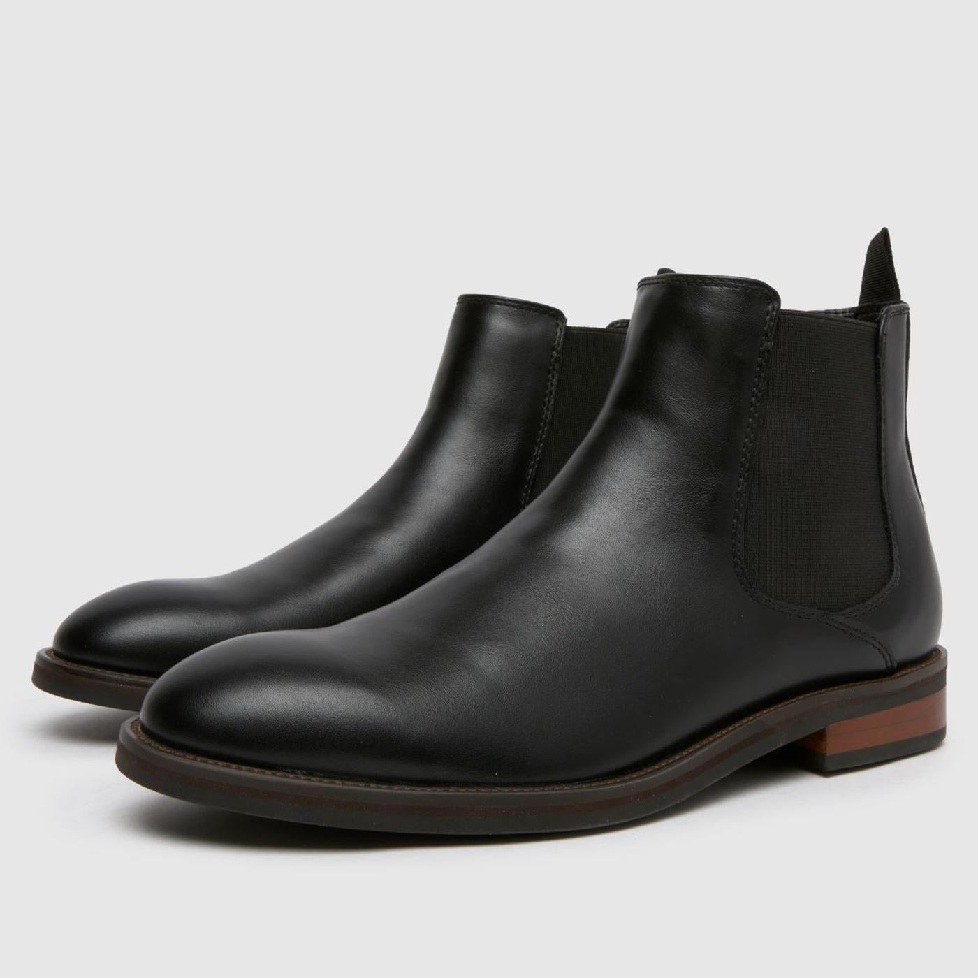 Damon Chelsea in Black