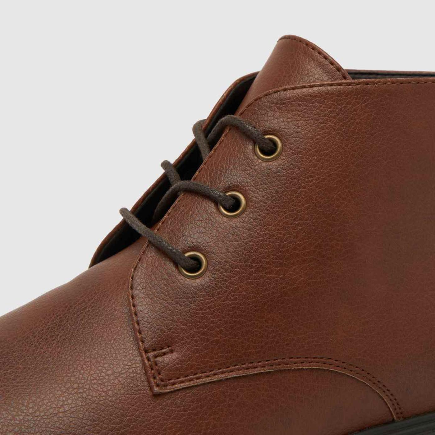 Grayson Chukka in Brown