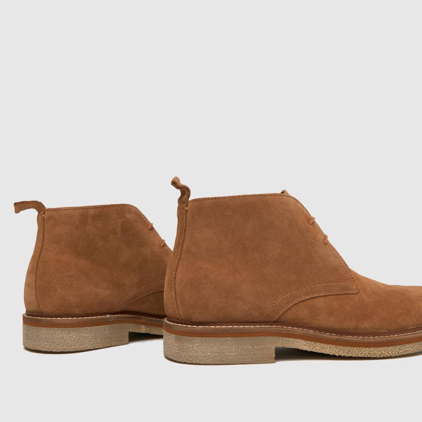 Georgie Chukka in Tan